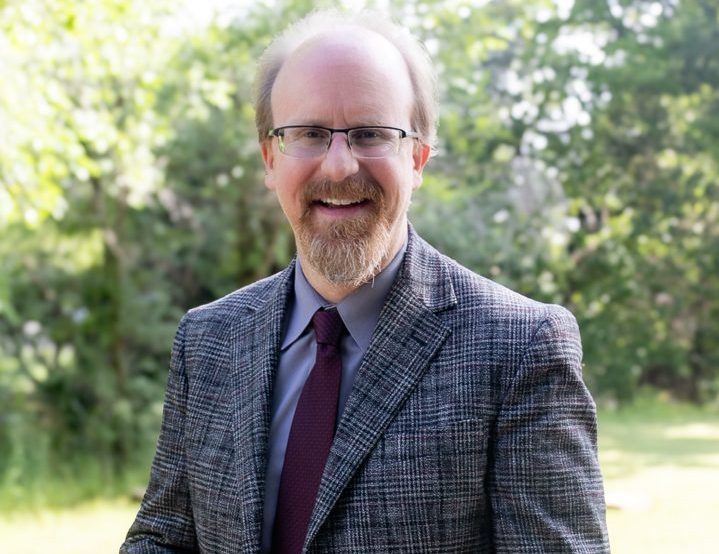 Edmond Memorial Principal Keith Pautler poses for his professional mugshot.