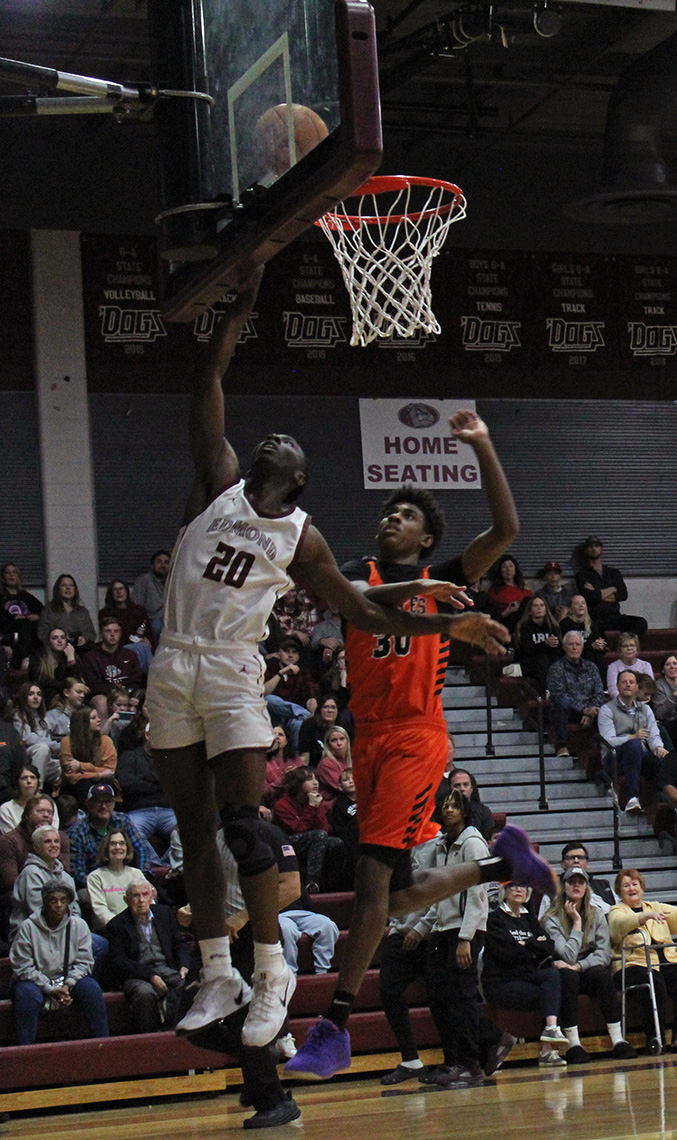 Varsity bulldogs vs. Putnam City basketball