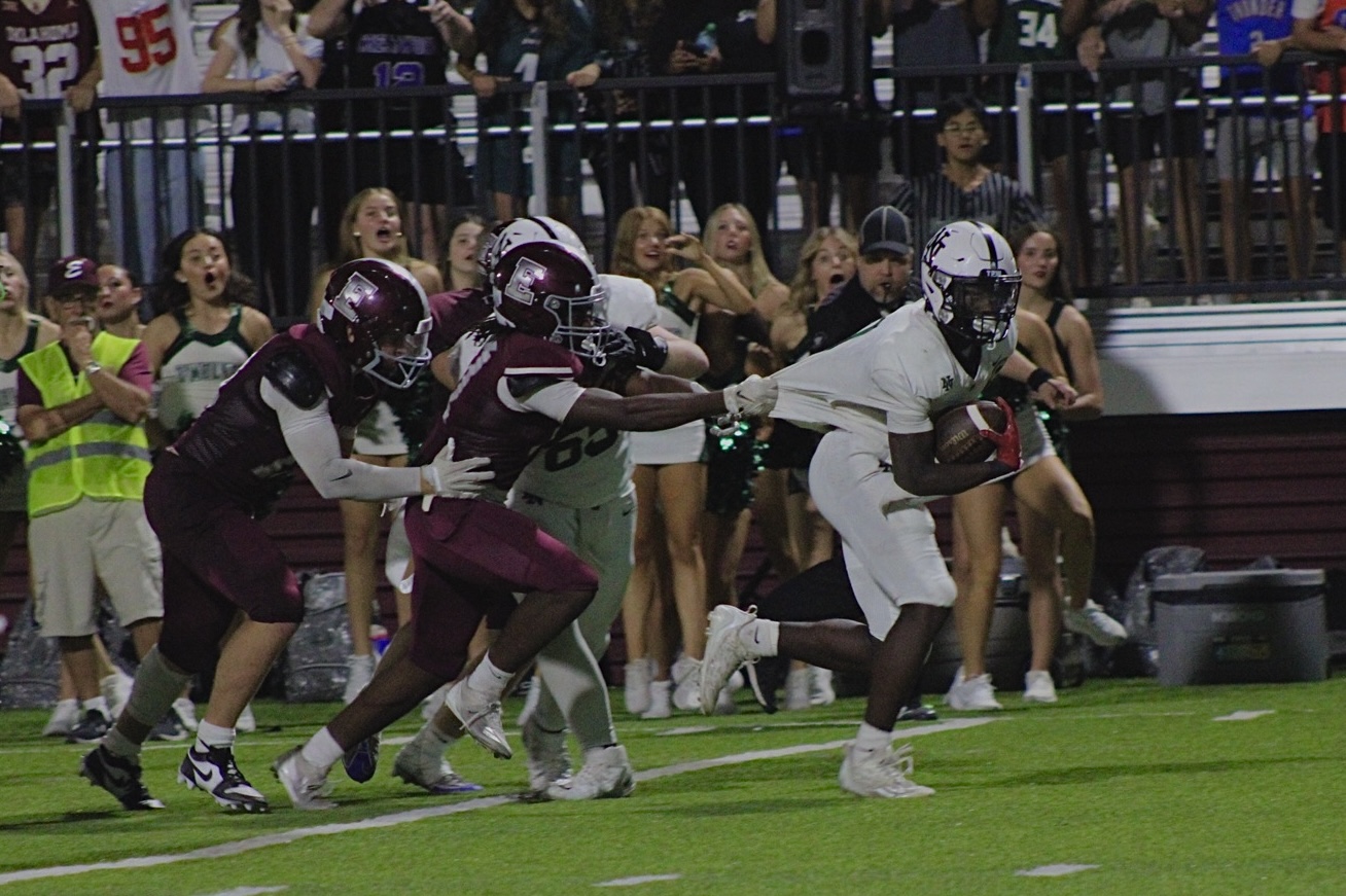 Friday night lights vs. Norman North