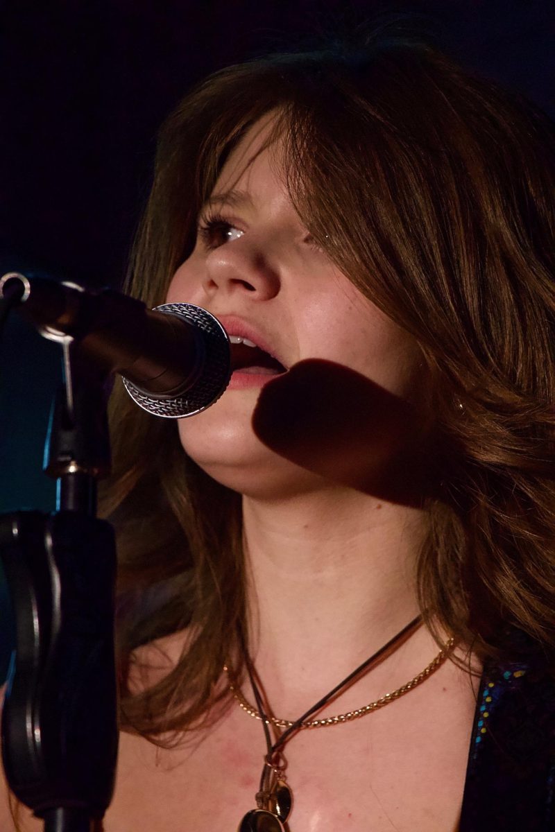 Reid was the lead singer in Rosie Posie, who sang "crushcrushcrush" by Paramore, "Vampire Empire" by Big Thief and "High and Dry" by Radiohead. 
