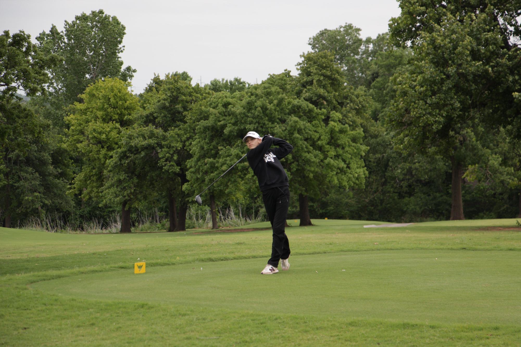 EMHS golf practices for state